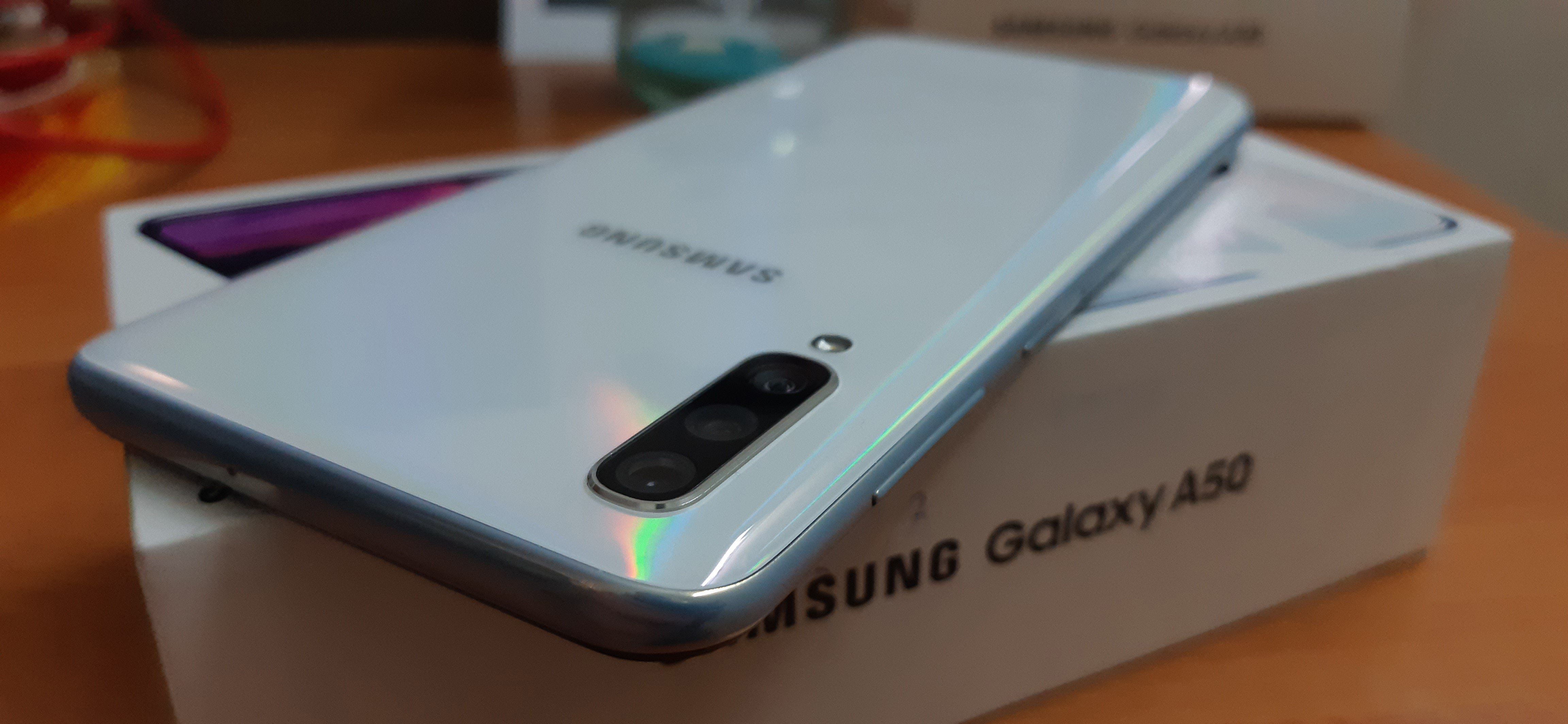 Samsung Galaxy A50