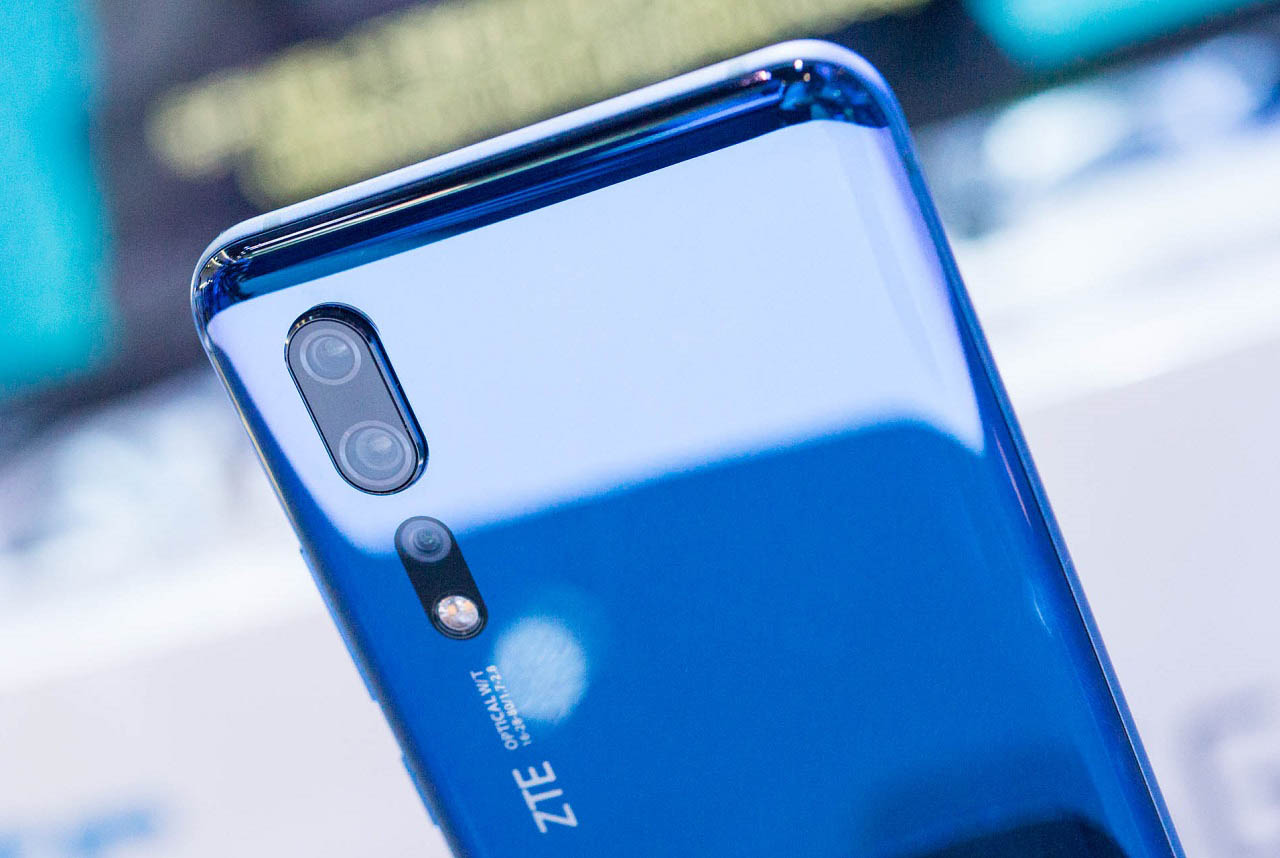 ZTE Axon 10 Pro камера. ZTE новые модели 2022. ЗТЕ 2019 года. ZTE 2019 года модели. Zte 5g купить